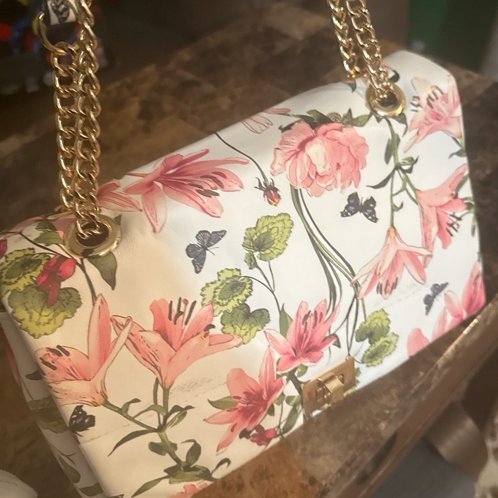 N.C Floral Crossbody Bag 🌸🌸🌸 - Picture 6 of 12